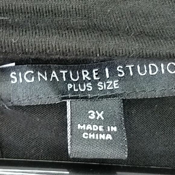 SIGNATURE STUDIO Women's SIZE 3X Black PULLOVER 3/4 SLEEVE Top CHOKER SCOOP NECK - Picture 7 of 7